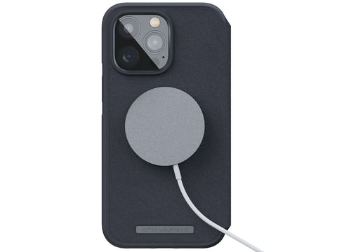 Genuine Leather MagSafe Wallet Case - Black Genuine Leather MagSafe Wallet Case - Black